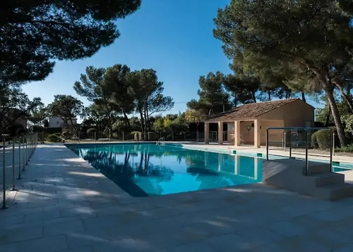 La Belle Vie Mit Garten, Meerblick, Gemeinschaftspool, 3 Minuten Zum * Saint-Raphaël