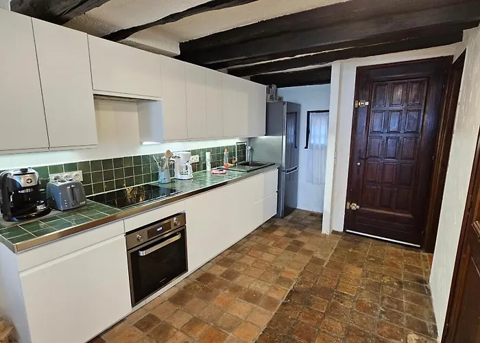 Σπίτι διακοπών La Belle Vie Mit Garten, Meerblick, Gemeinschaftspool, 3 Minuten Zum