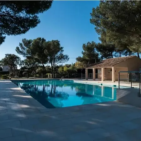La Belle Vie Mit Garten, Meerblick, Gemeinschaftspool, 3 Minuten Zum * Saint-Raphaël
